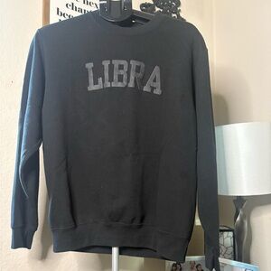 Libra Black Crewneck Sweatshirt | Zodiac Graphic | Size M